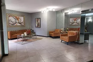 1400 St Charles Pl, Pembroke Pines, FL 33026 - Photo 11