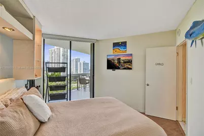 20185 E Country Club Dr #1409, Aventura, FL 33180 - Photo 7