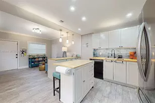 18475 SW 204th St, Miami, FL 33187 - Photo 9