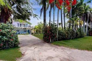 18475 SW 204th St, Miami, FL 33187 - Photo 1