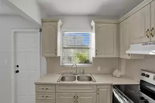 5112 Hollywood Blvd, Hollywood, FL 33021 - Photo 17