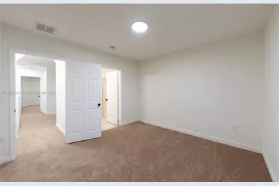 4130 Napoli Lake Dr, Riviera Beach, FL 33410 - Photo 15