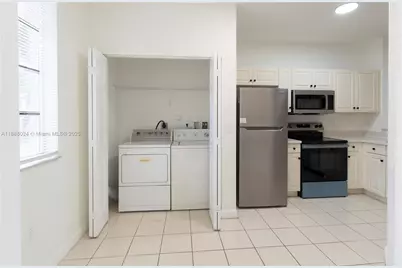 4130 Napoli Lake Dr, Riviera Beach, FL 33410 - Photo 3