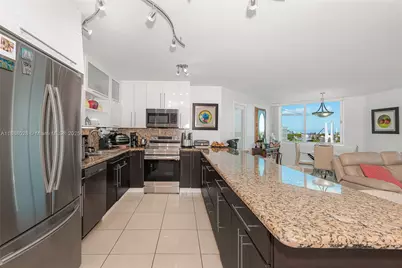 7135 Collins Ave #625, Miami Beach, FL 33141 - Photo 17