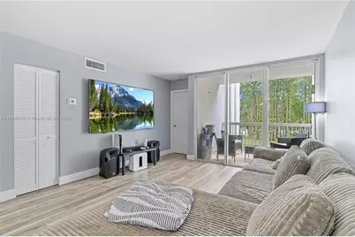 4624 NW 97th Pl #252, Doral, FL 33178 - Photo 9