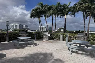601 NE 36th St, Miami, FL 33137 - Photo 31