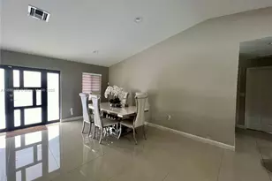 20461 SW 320th St, Homestead, FL 33030 - Photo 3