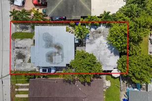 810 NW 24th Ct, Miami, FL 33125 - Photo 9