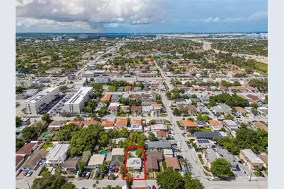 810 NW 24th Ct, Miami, FL 33125 - Photo 37