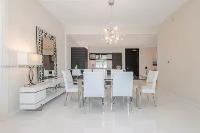 200 Biscayne Boulevard Way #5109, Miami, FL 33131 - Photo 7