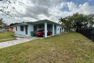 1090 NW 112th St, Miami, FL 33168 - Photo 5