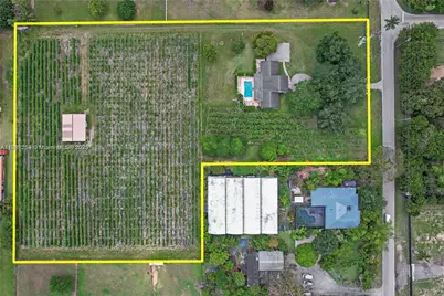 19390 SW 232nd St, Miami, FL 33170 - Photo 11