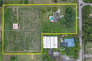 19390 SW 232nd St, Miami, FL 33170 - Photo 11