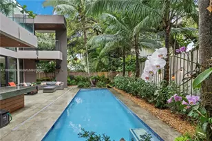 2803 Crystal Ct, Coconut Grove, FL 33133 - Photo 1