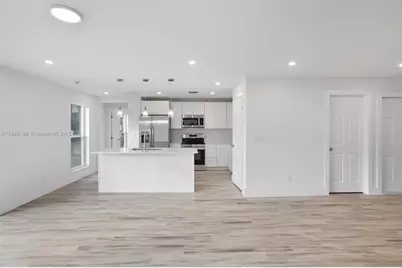 1150 SE Tarleton St, Palm Bay, FL 32909 - Photo 9