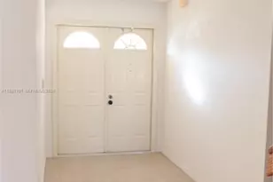 10889 SW 149th Pl, Miami, FL 33196 - Photo 11