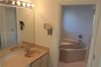 10889 SW 149th Pl, Miami, FL 33196 - Photo 33