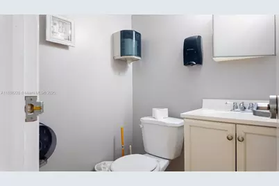 7021 SW 13th Ter, Miami, FL 33144 - Photo 41