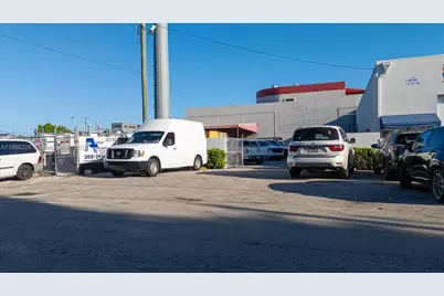 7021 SW 13th Ter, Miami, FL 33144 - Photo 9