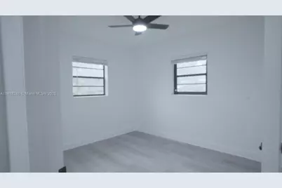 18711 SW 316th Ter, Homestead, FL 33030 - Photo 17