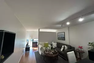 1000 Parkview Dr, Hallandale Beach, FL 33009 - Photo 27
