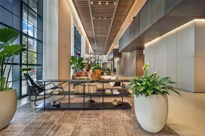 159 NE 6th St #2607, Miami, FL 33132 - Photo 23