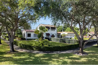 1291 NE 102nd St, Miami Shores, FL 33138 - Photo 1