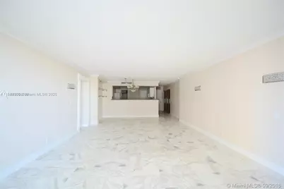 600 Three Islands Blvd #721, Hallandale Beach, FL 33009 - Photo 7