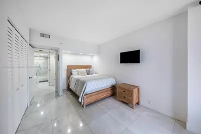 520 Brickell Key Dr #A710, Miami, FL 33131 - Photo 13