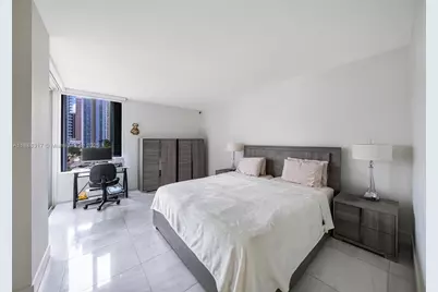 520 Brickell Key Dr #A710, Miami, FL 33131 - Photo 5