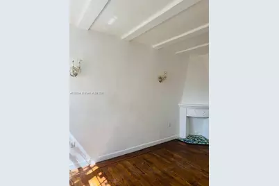 439 15th St #9, Miami Beach, FL 33139 - Photo 1