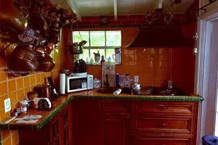 10901 NE 3rd Ave, Miami, FL 33161 - Photo 49