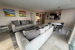 1155 Brickell Bay Dr, Miami, FL 33131 - Photo 5