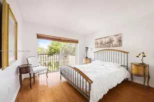 10233 NW 52nd Ln, Doral, FL 33178 - Photo 9