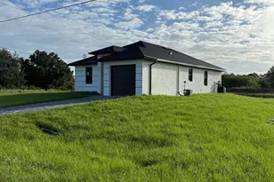 537 Hawthrone Ave S, Lehigh Acres, FL 33974 - Photo 3