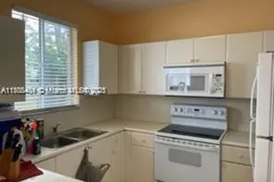 2821 SE 15th Rd, Homestead, FL 33035 - Photo 3