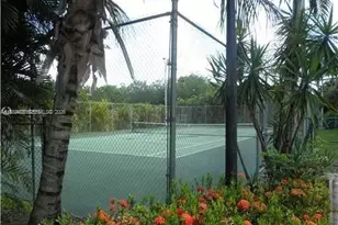 1021 Mockingbird Ln, Plantation, FL 33324 - Photo 25