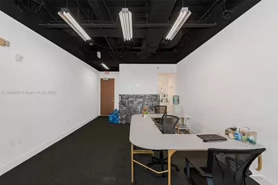 175 SW 7th St #1112, Miami, FL 33130 - Photo 3