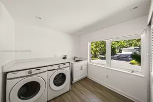 90 S Prospect Dr, Coral Gables, FL 33133 - Photo 19