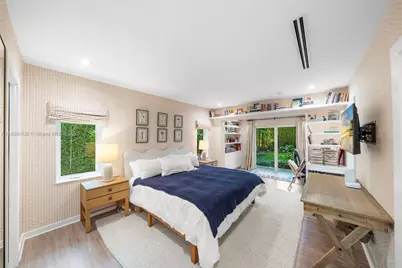 90 S Prospect Dr, Coral Gables, FL 33133 - Photo 37