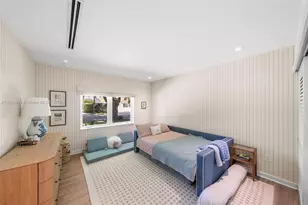 90 S Prospect Dr, Coral Gables, FL 33133 - Photo 33