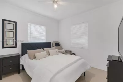 139 SW 21st Way, Fort Lauderdale, FL 33312 - Photo 15