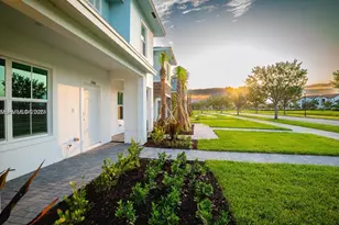 10241 SW Newberry Ave, Port Saint Lucie, FL 34987 - Photo 9