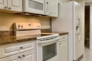 20930 SW 87th Ave, Cutler Bay, FL 33189 - Photo 5