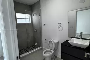 2541 NW 9th St, Fort Lauderdale, FL 33311 - Photo 13