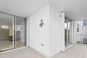 2999 Point E Dr, Aventura, FL 33160 - Photo 17