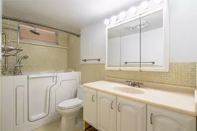 2999 Point East Dr #C214, Aventura, FL 33160 - Photo 21