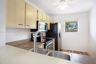 9431 Boca Cove Cir #1011, Boca Raton, FL 33428 - Photo 5