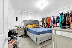 640 NE 160th St, Miami, FL 33162 - Photo 7