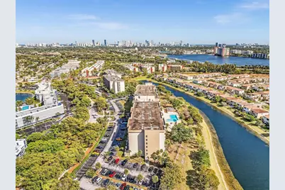 800 NE 195th St #716, Miami, FL 33179 - Photo 51